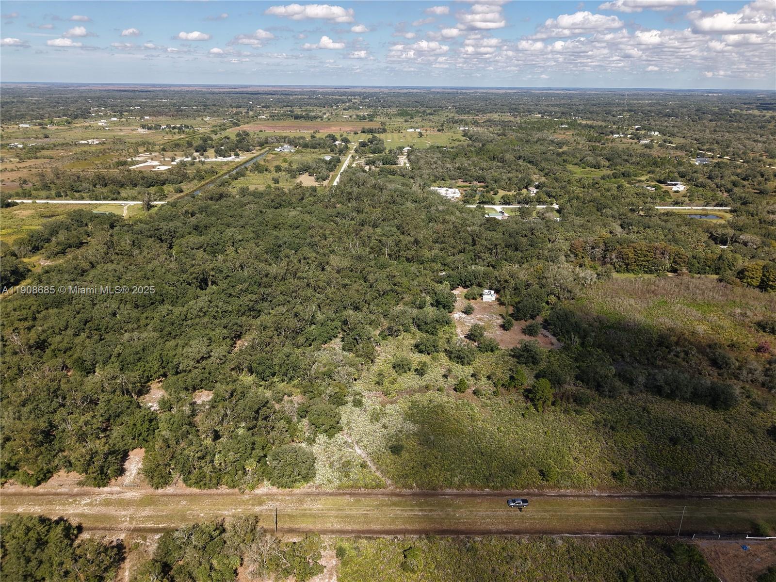 15527 NW 252nd Okeechobee, FL 34972