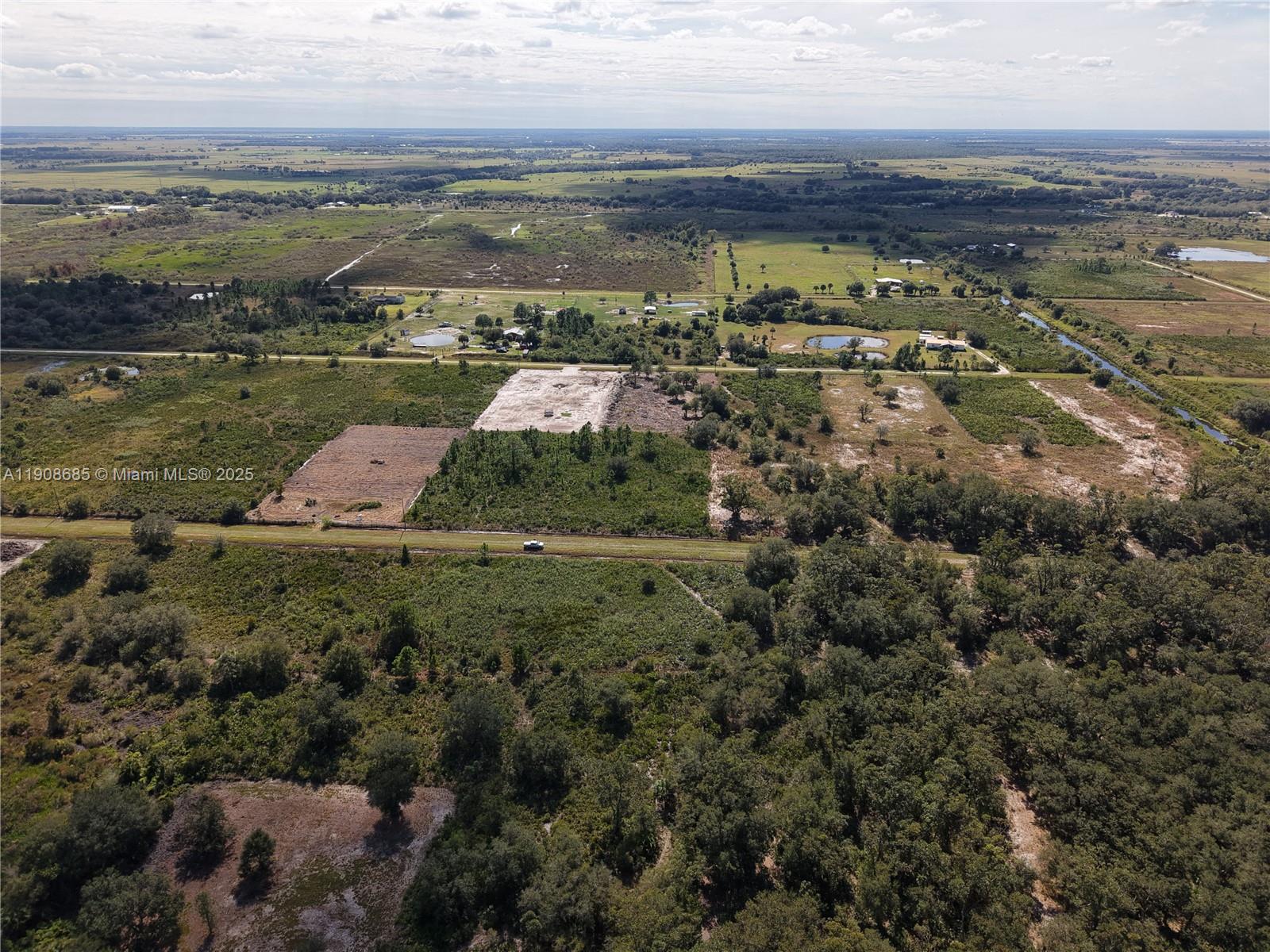 15527 NW 252nd Okeechobee, FL 34972