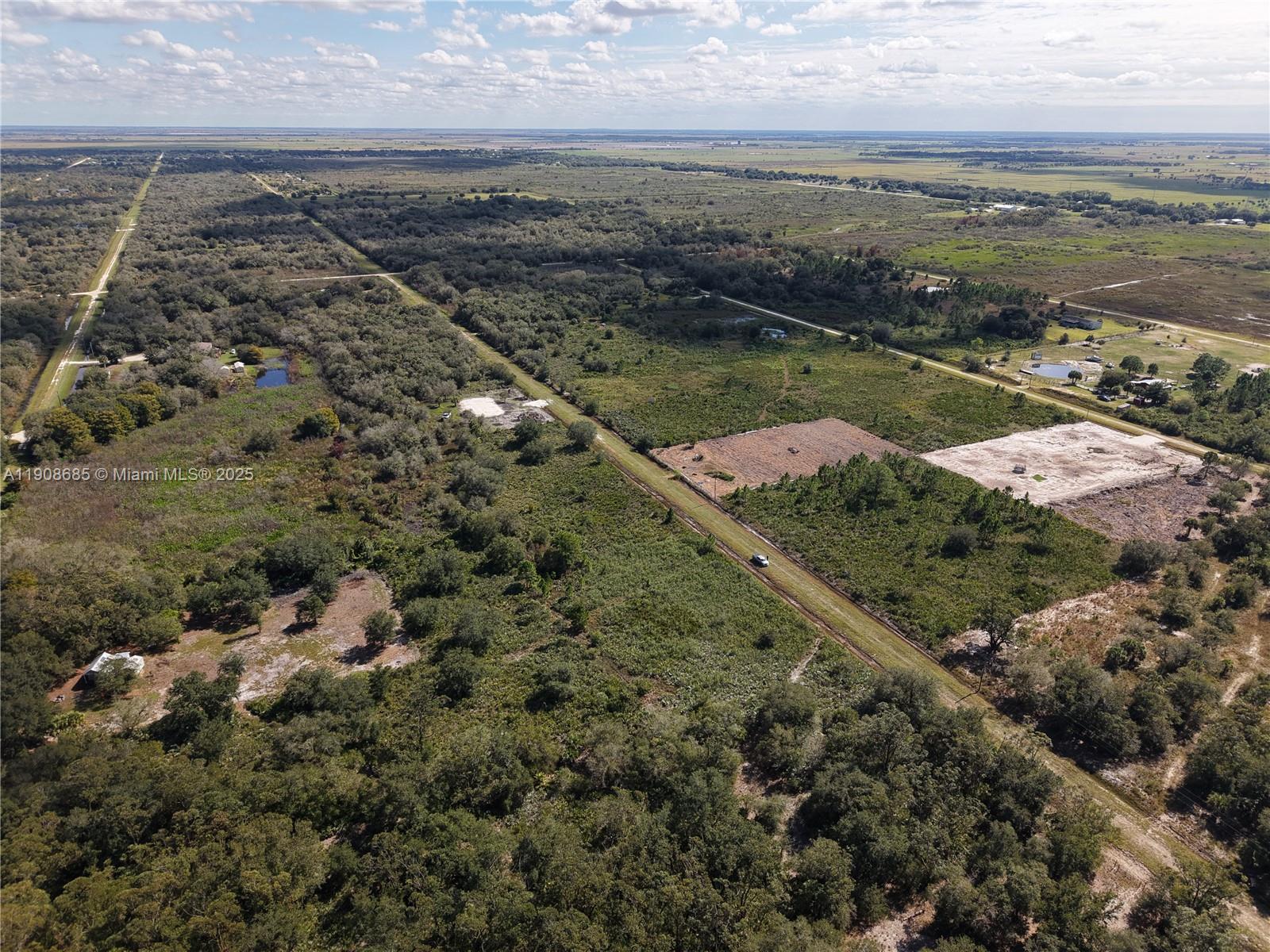 15527 NW 252nd Okeechobee, FL 34972
