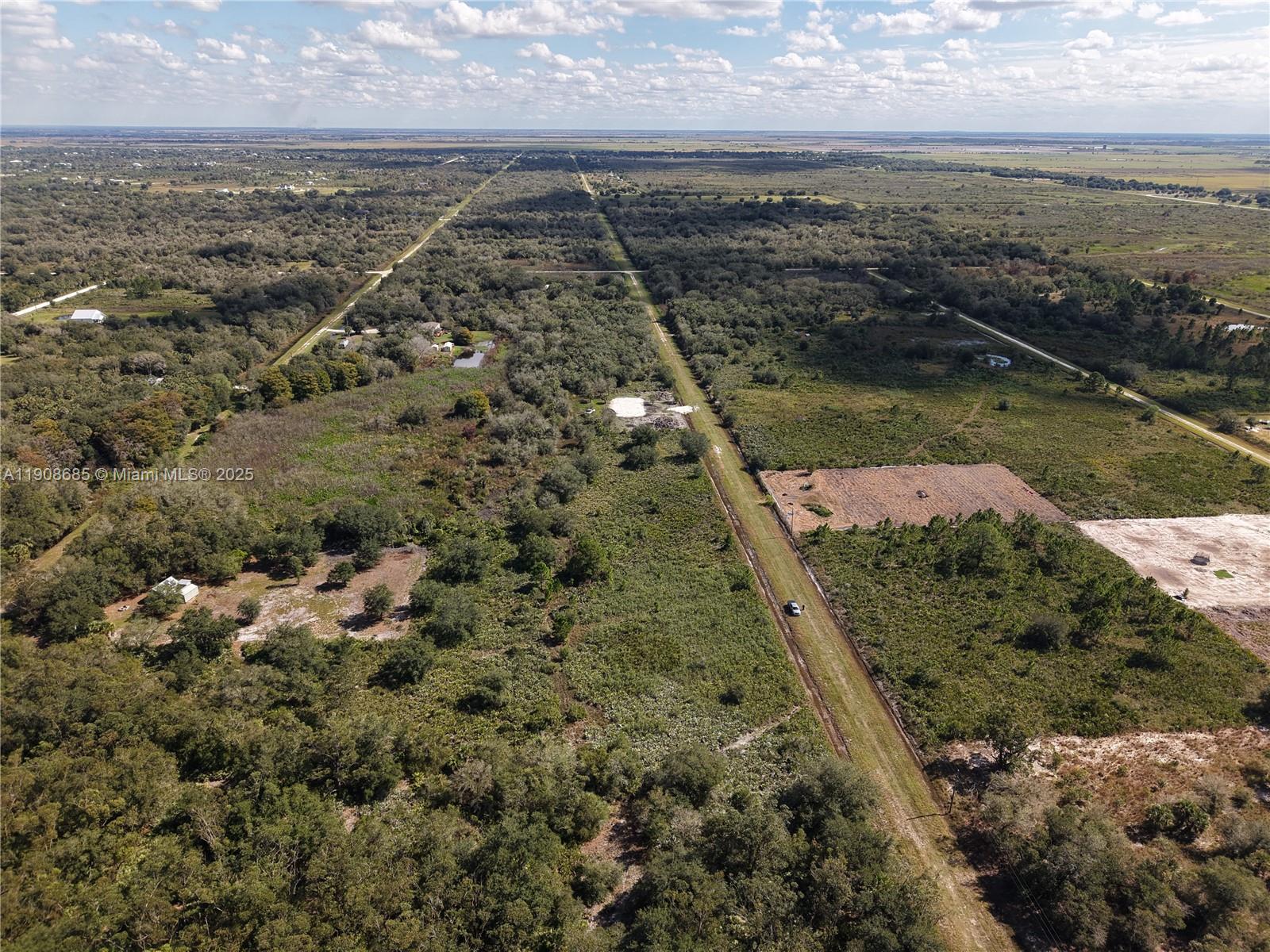 15527 NW 252nd Okeechobee, FL 34972