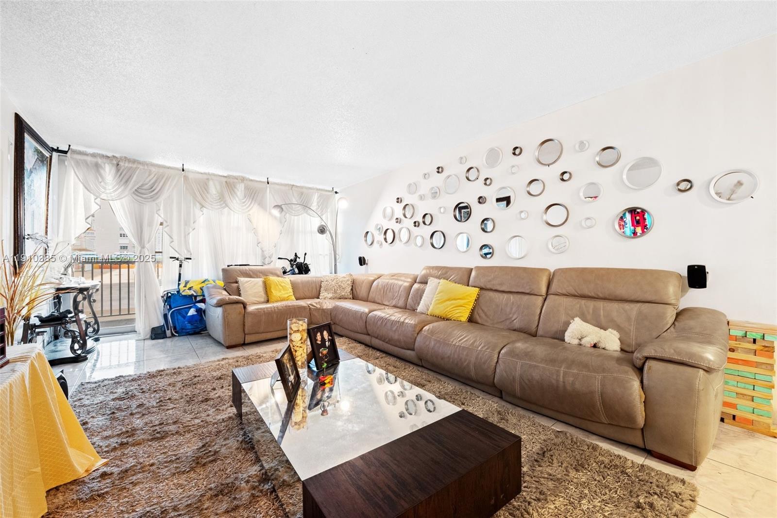 image Winston Towers6