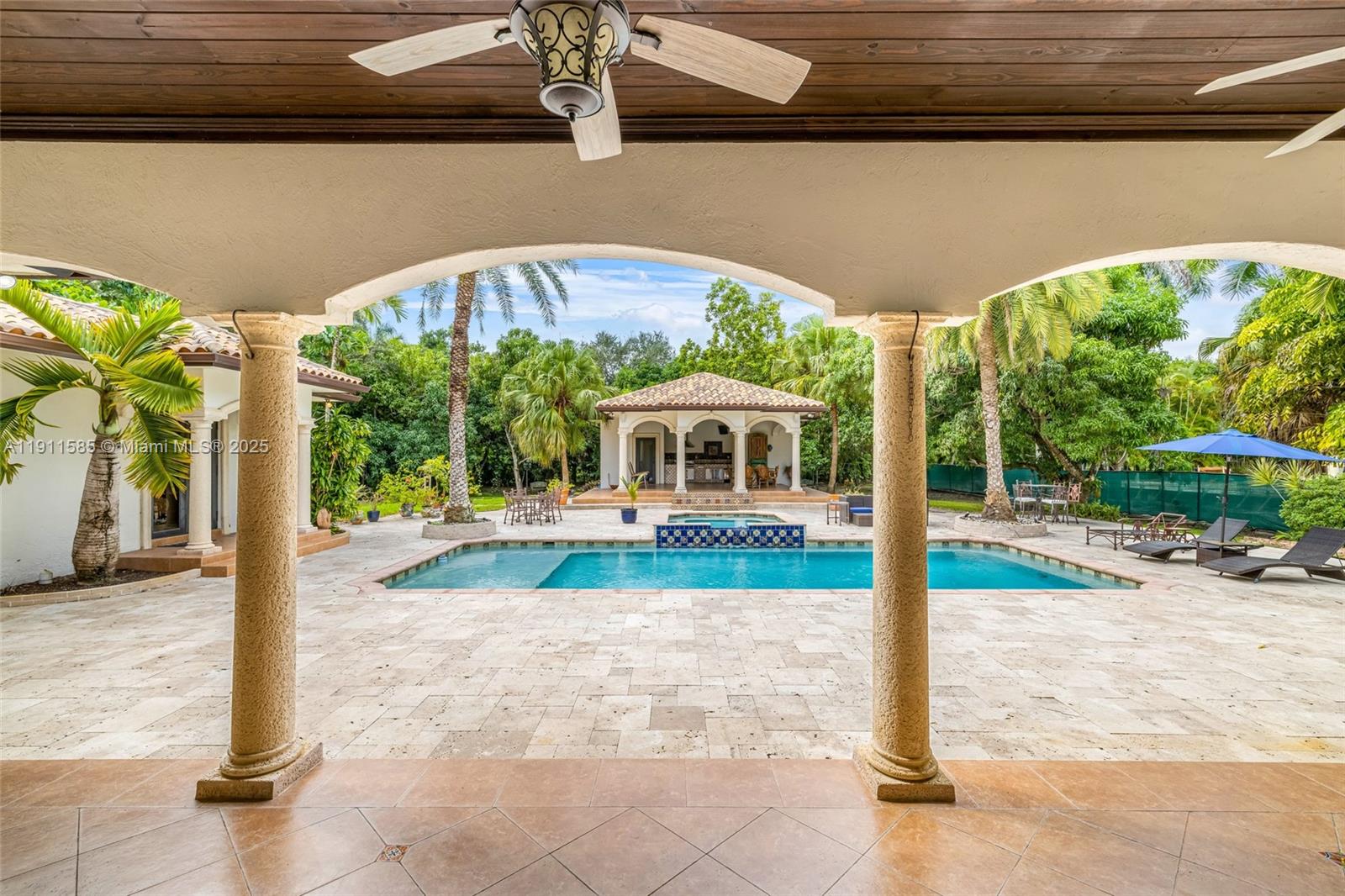 7030 SW 72nd Ct Miami, FL 33143