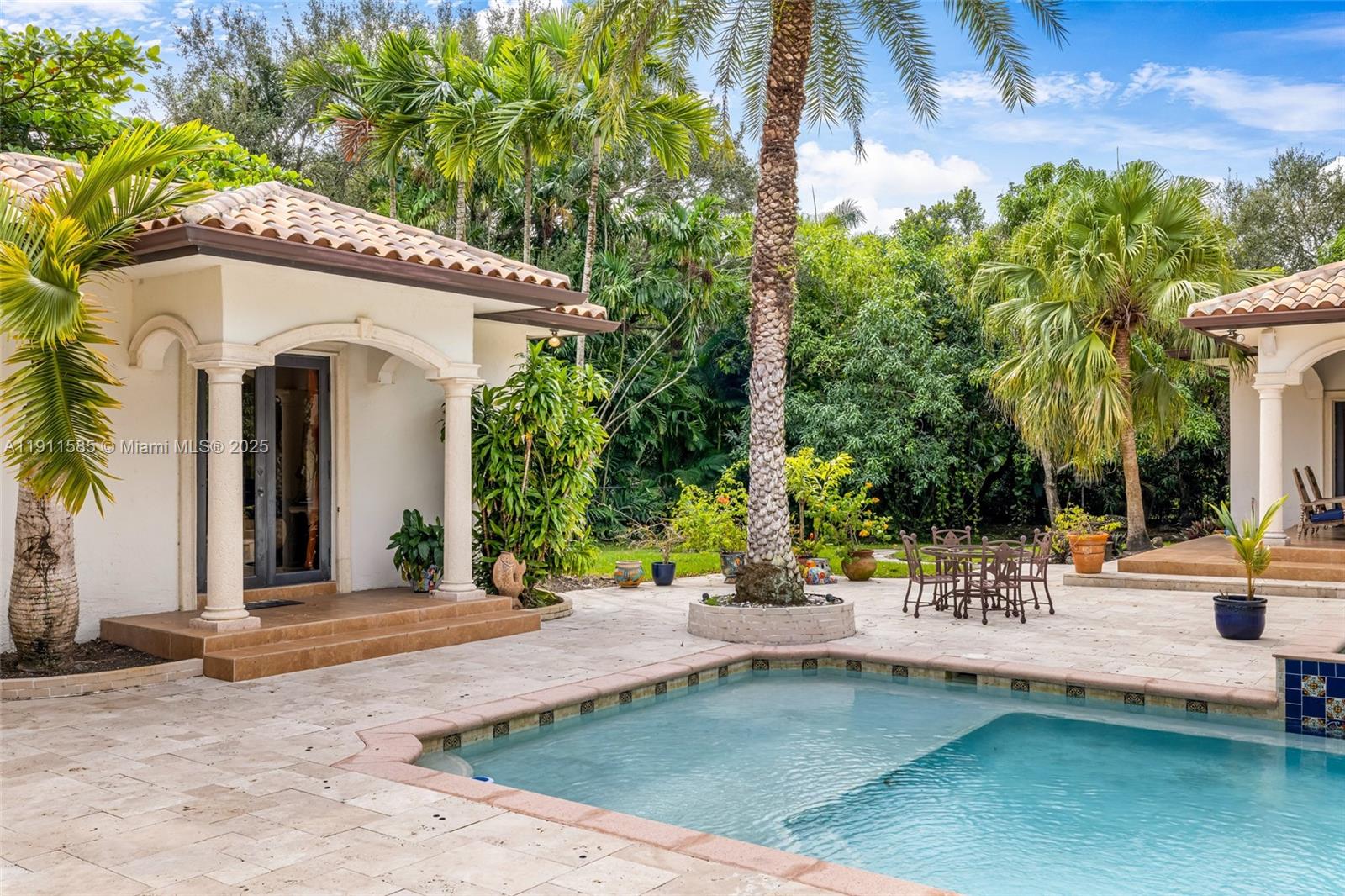 7030 SW 72nd Ct Miami, FL 33143