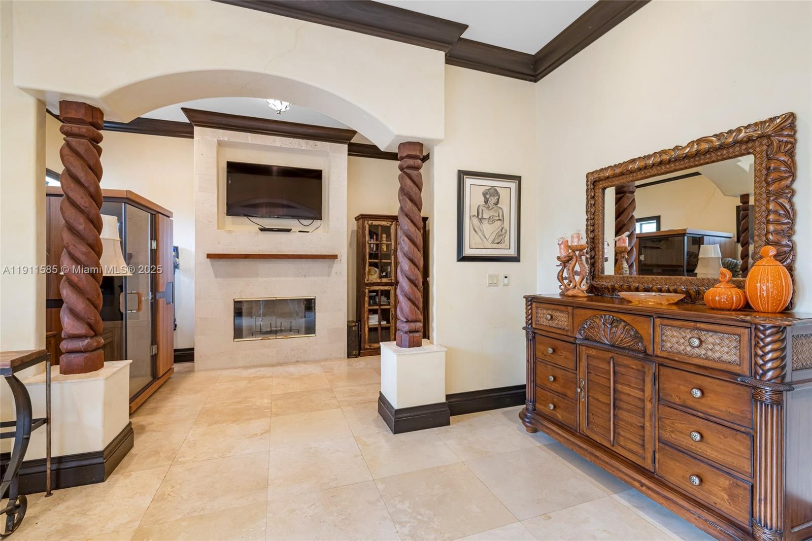 7030 SW 72nd Ct Miami, FL 33143