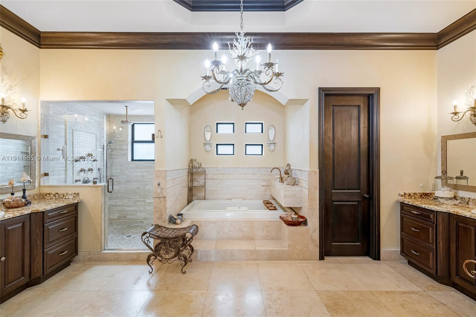 7030 SW 72nd Ct Miami, FL 33143