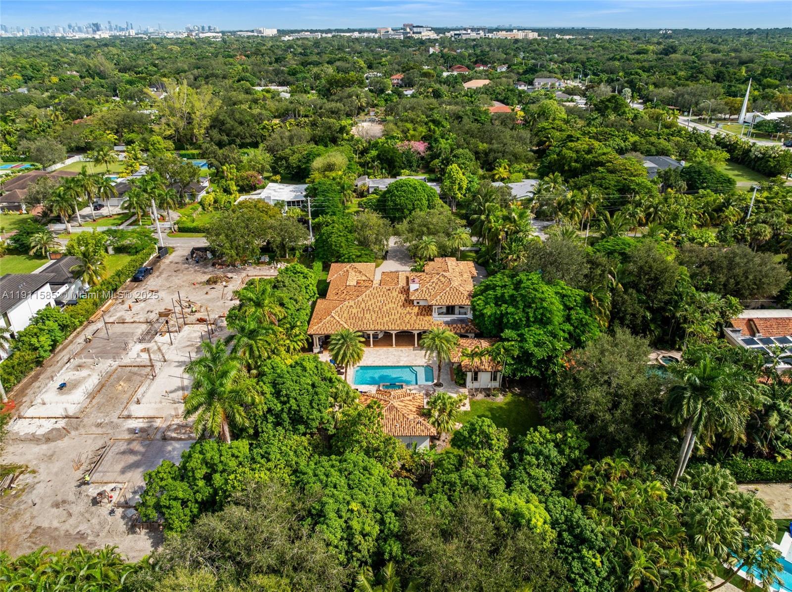 7030 SW 72nd Ct Miami, FL 33143