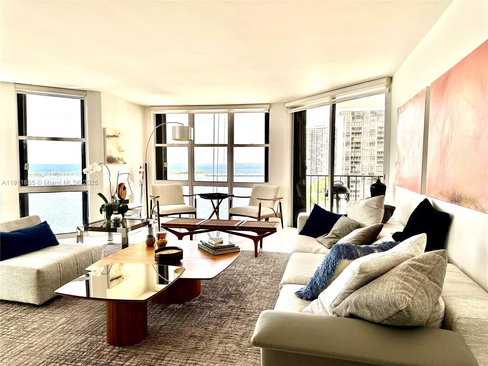 image Brickell Place Condo19