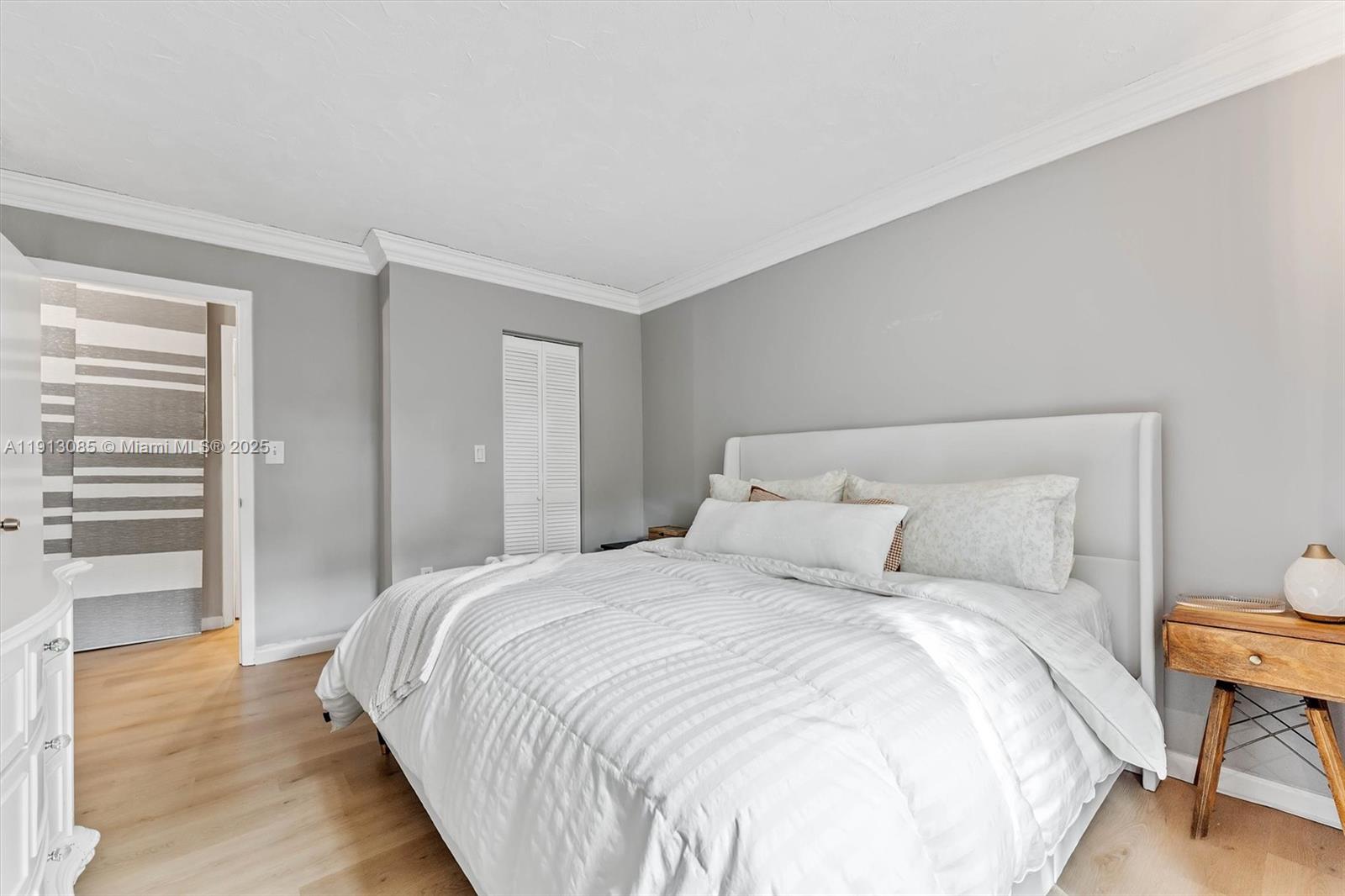 8617 SW 68th Ct #2 Pinecrest, FL 33156