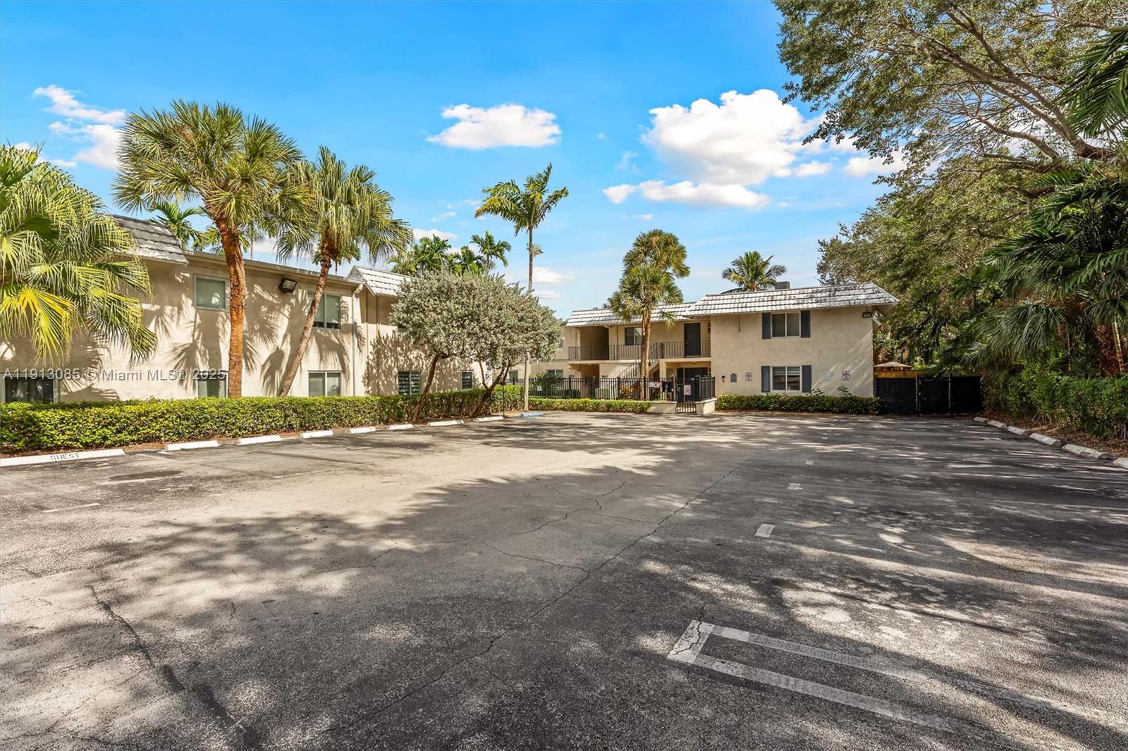 8617 SW 68th Ct #2 Pinecrest, FL 33156
