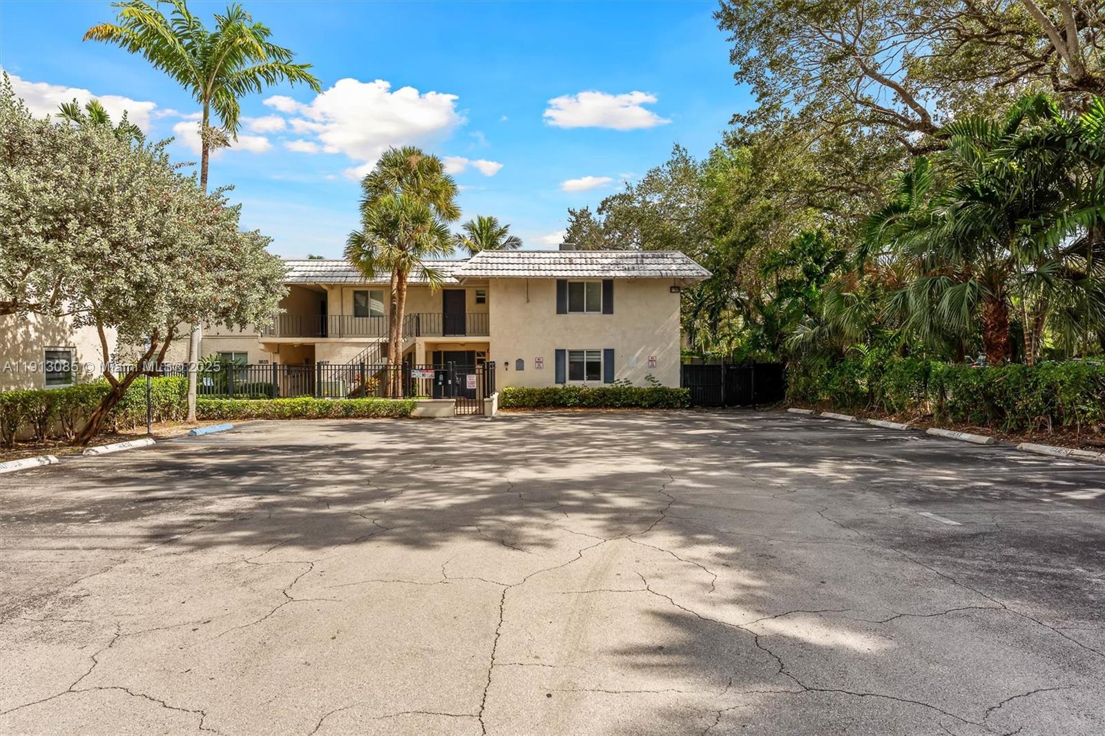 8617 SW 68th Ct #2 Pinecrest, FL 33156