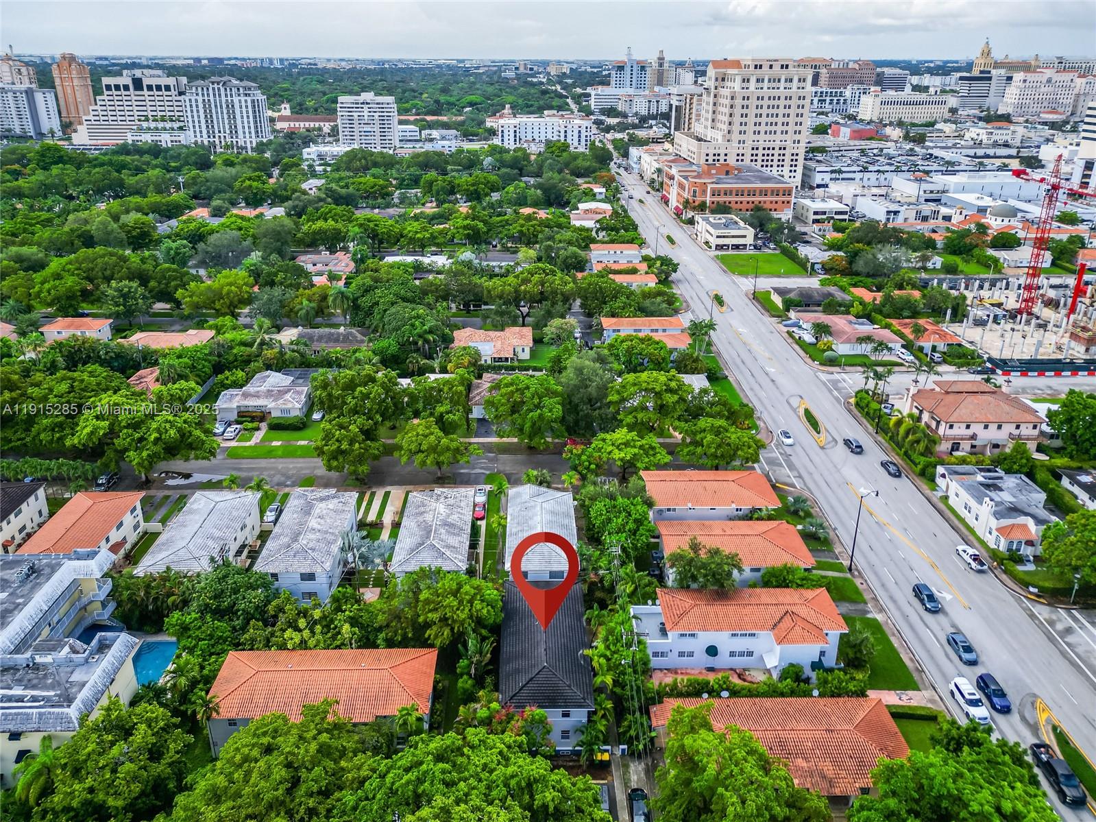 411 Santander Ave #1