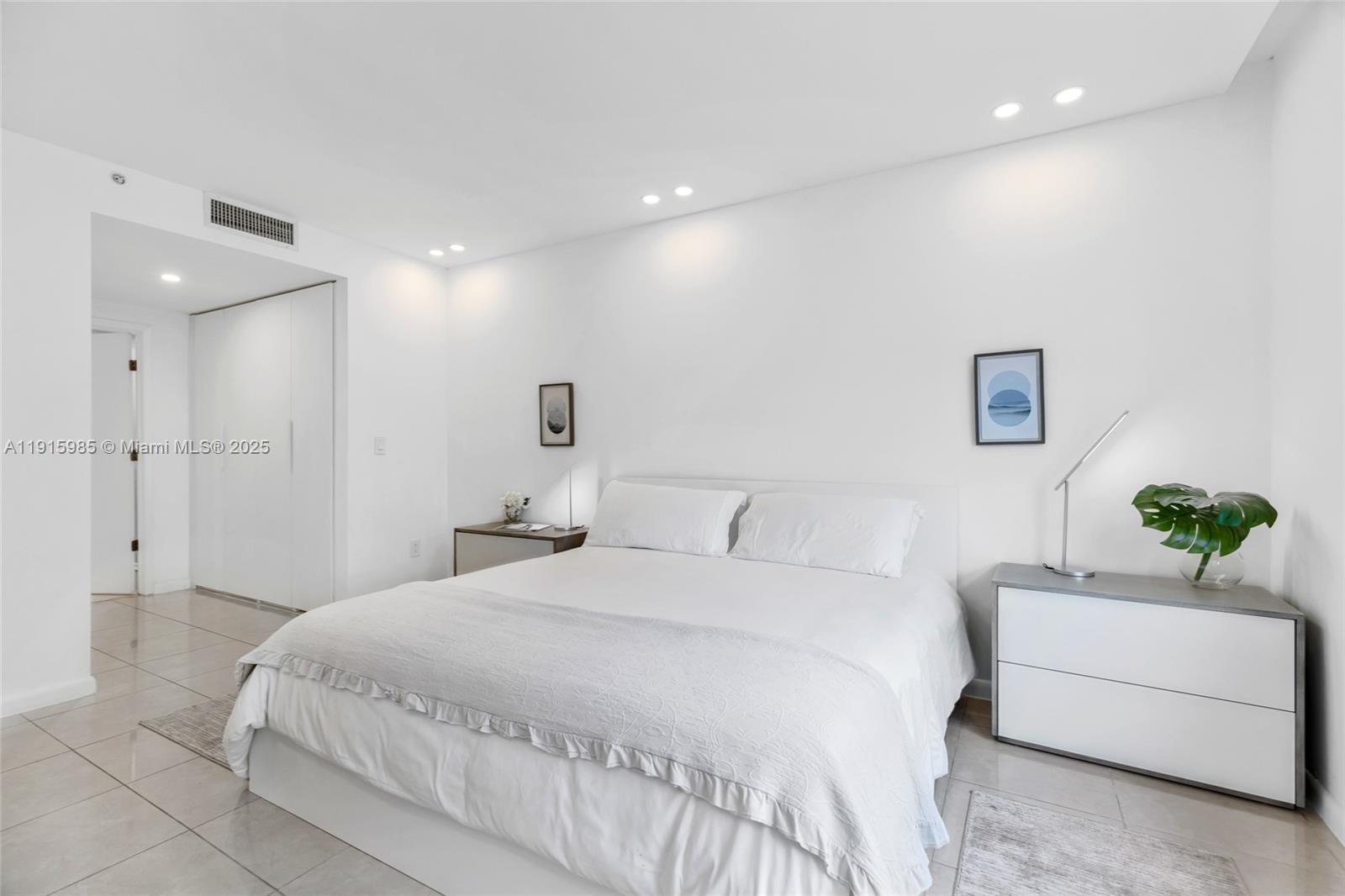 3250 NE 1st Ave #605 Miami, FL 33137