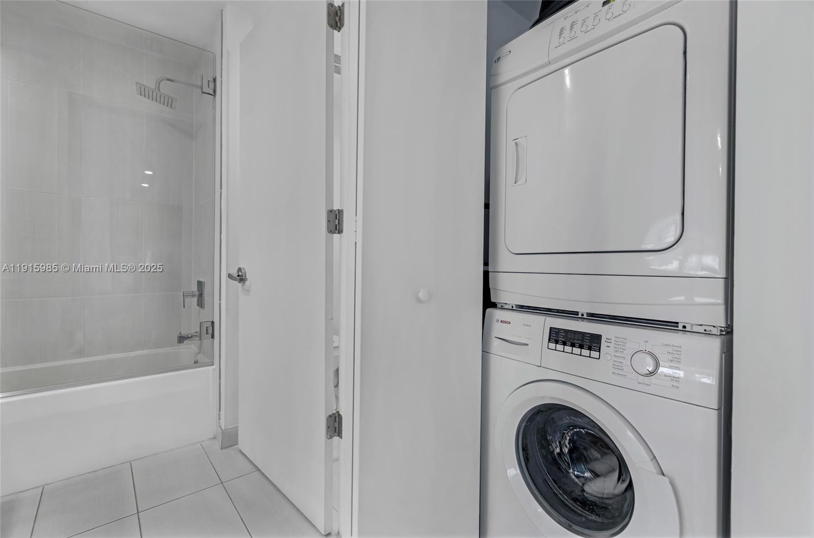 3250 NE 1st Ave #605 Miami, FL 33137