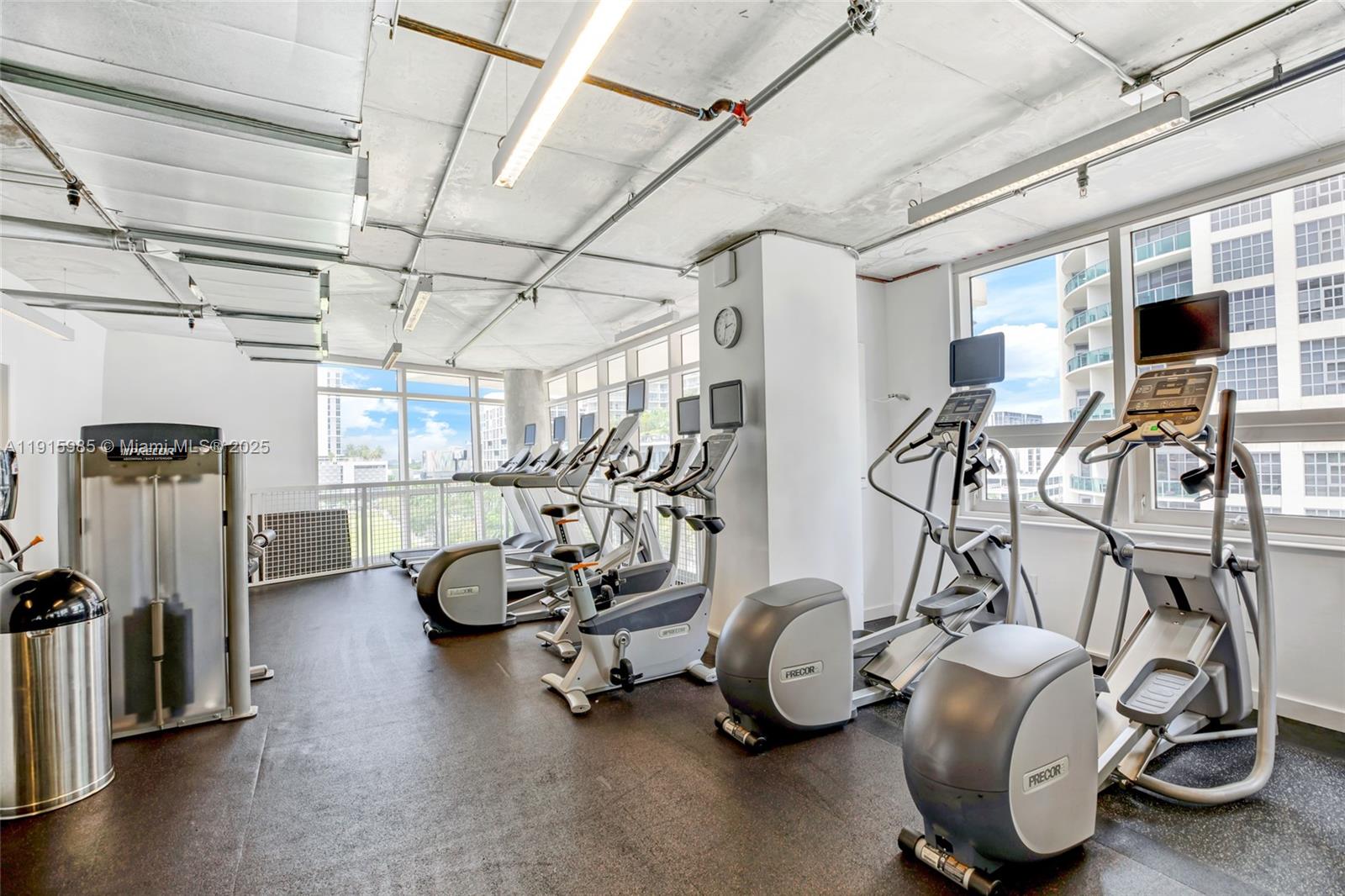 3250 NE 1st Ave #605 Miami, FL 33137