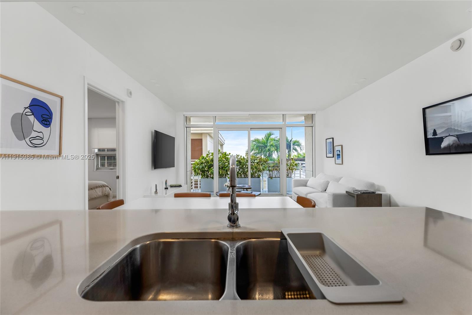 3250 NE 1st Ave #605 Miami, FL 33137