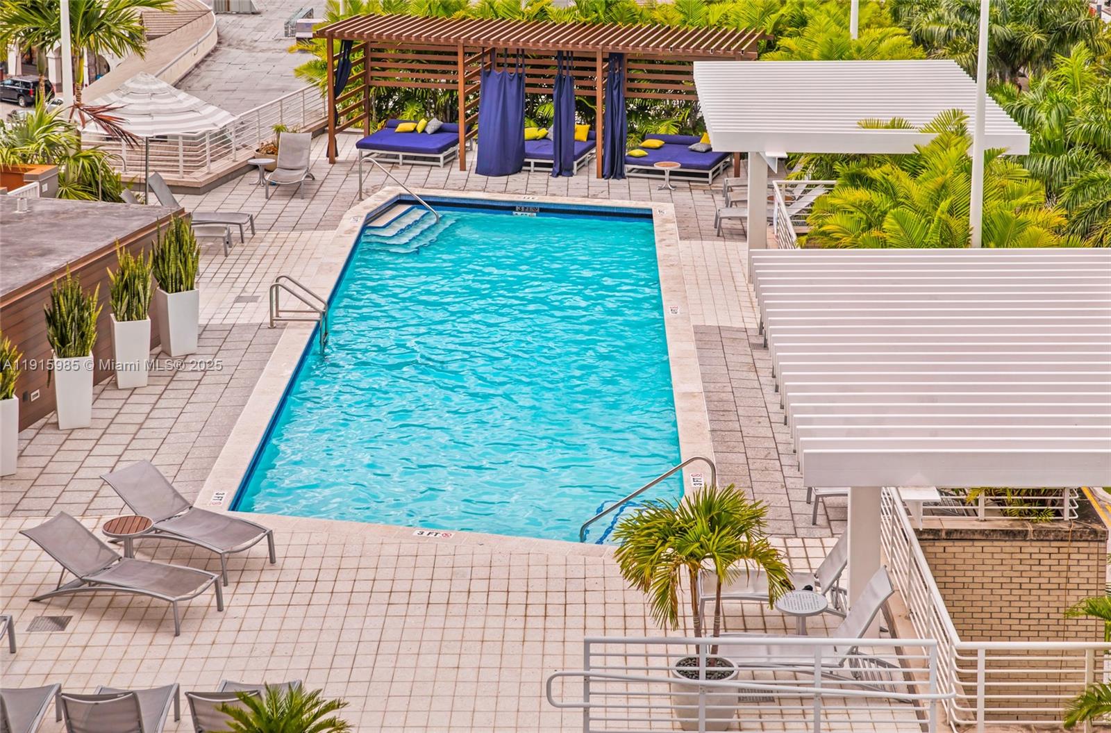 3250 NE 1st Ave #605 Miami, FL 33137