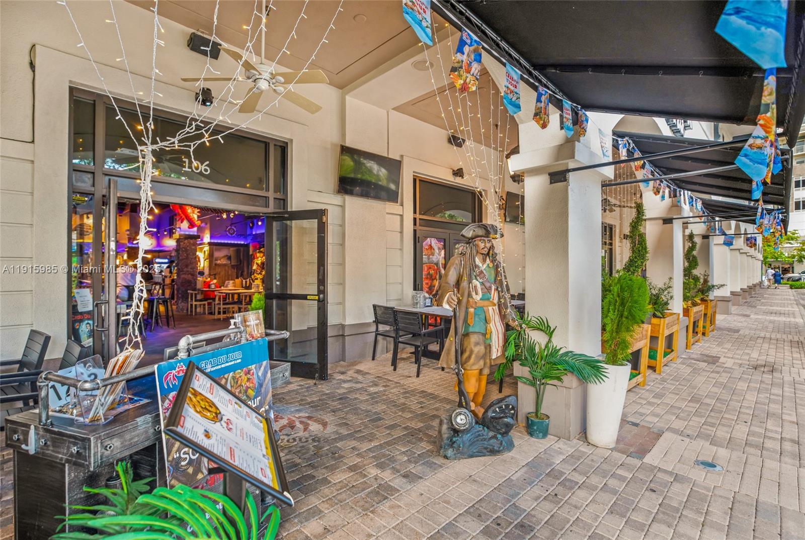 3250 NE 1st Ave #605 Miami, FL 33137