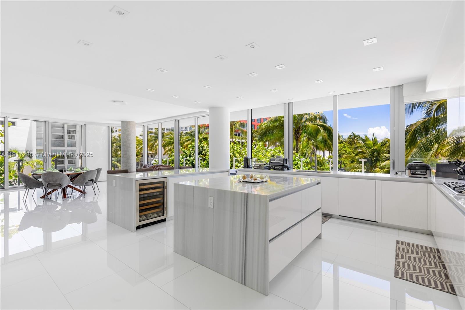 1 Collins Ave #207 Miami Beach, FL 33139