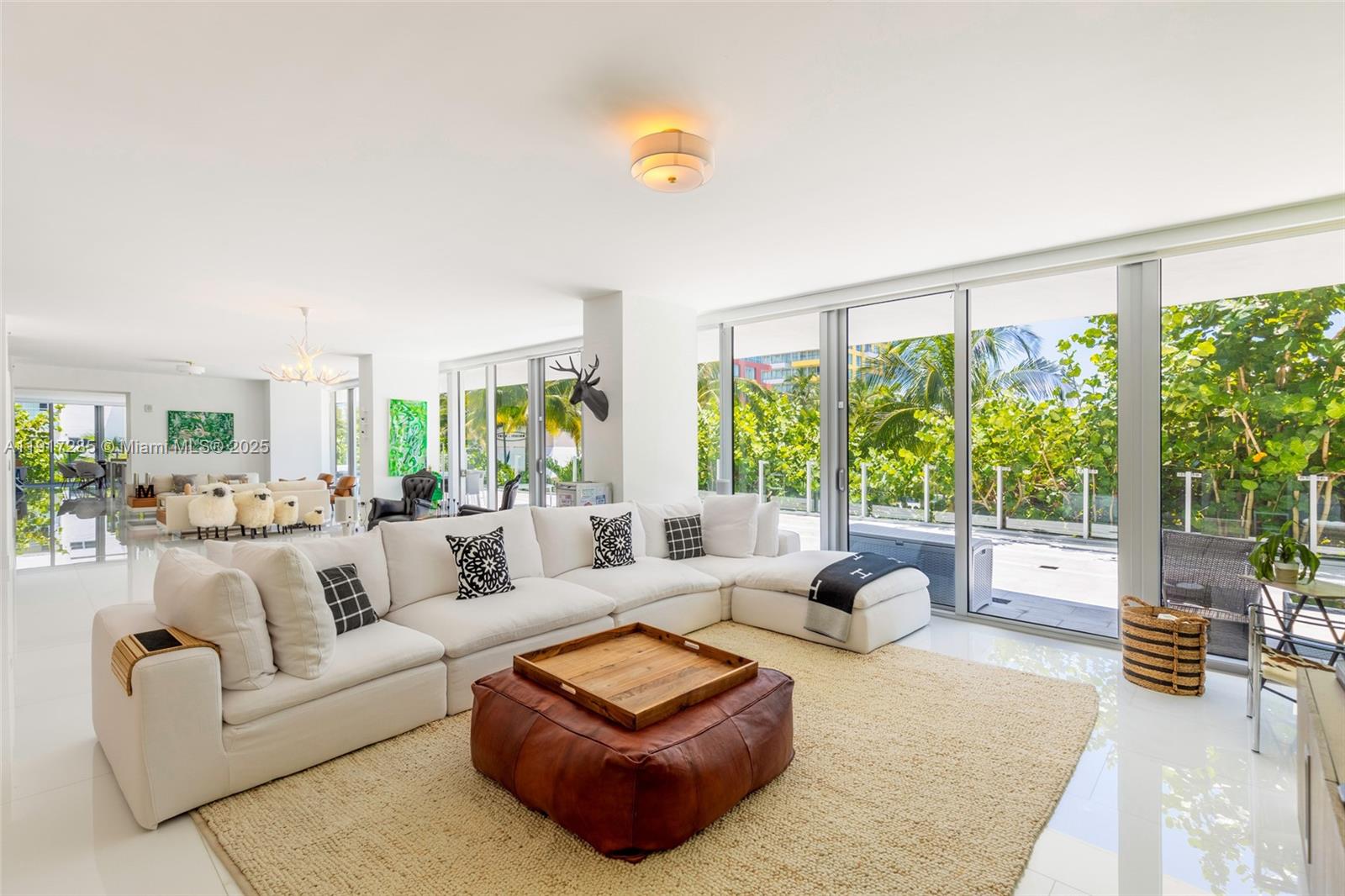 1 Collins Ave #207 Miami Beach, FL 33139