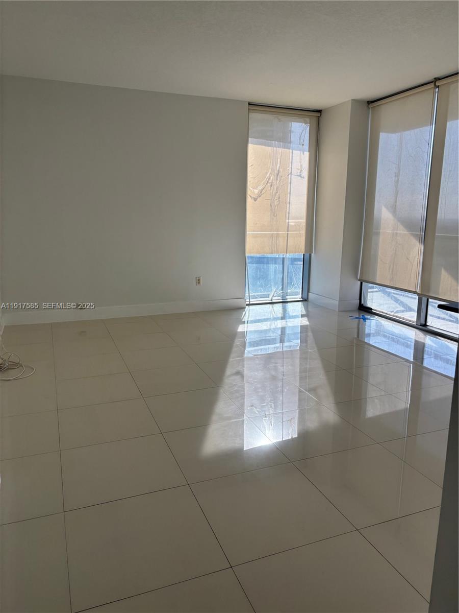 image 1060 Brickell - 10501