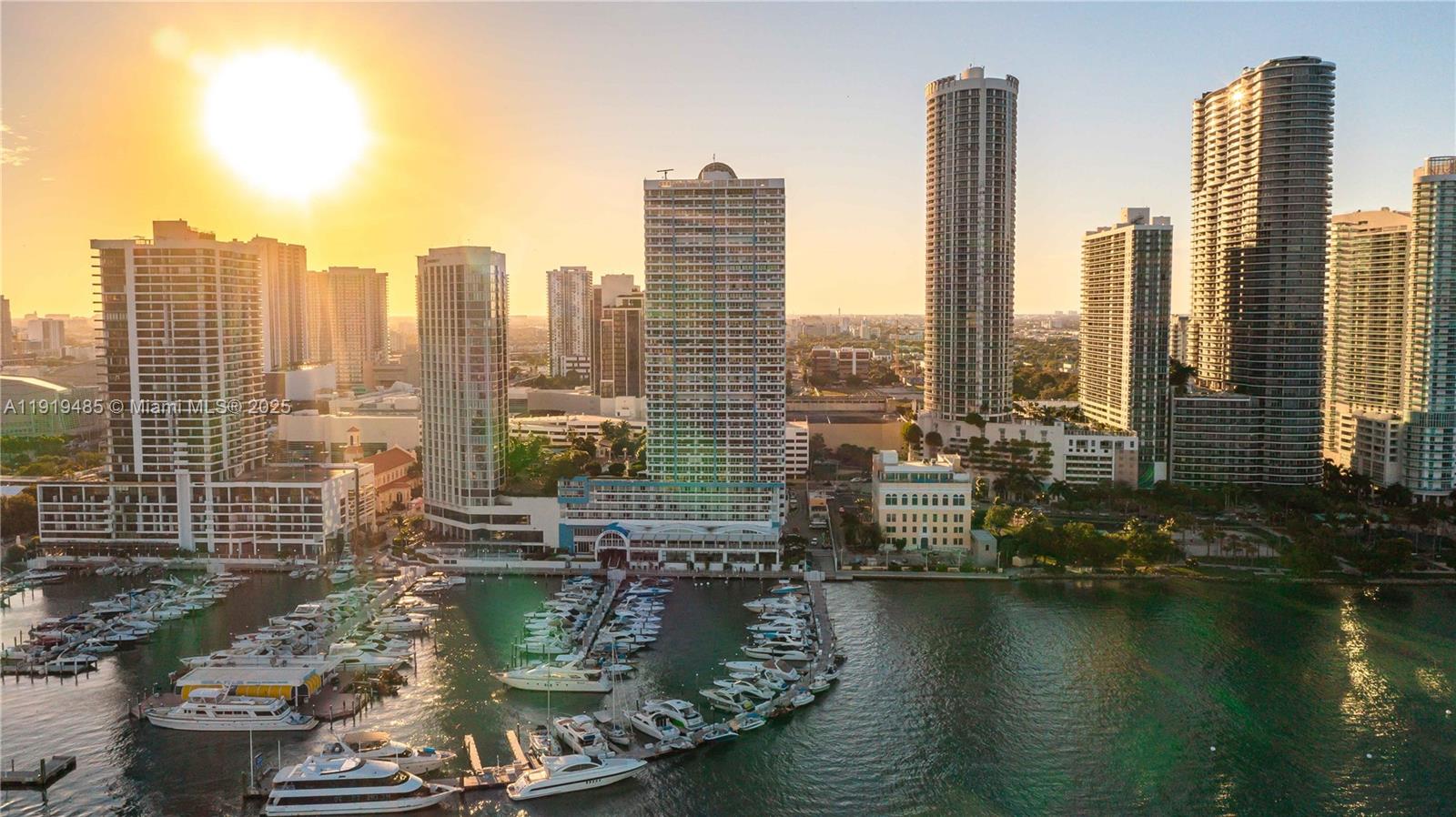 1717 N Bayshore Dr #A-1953