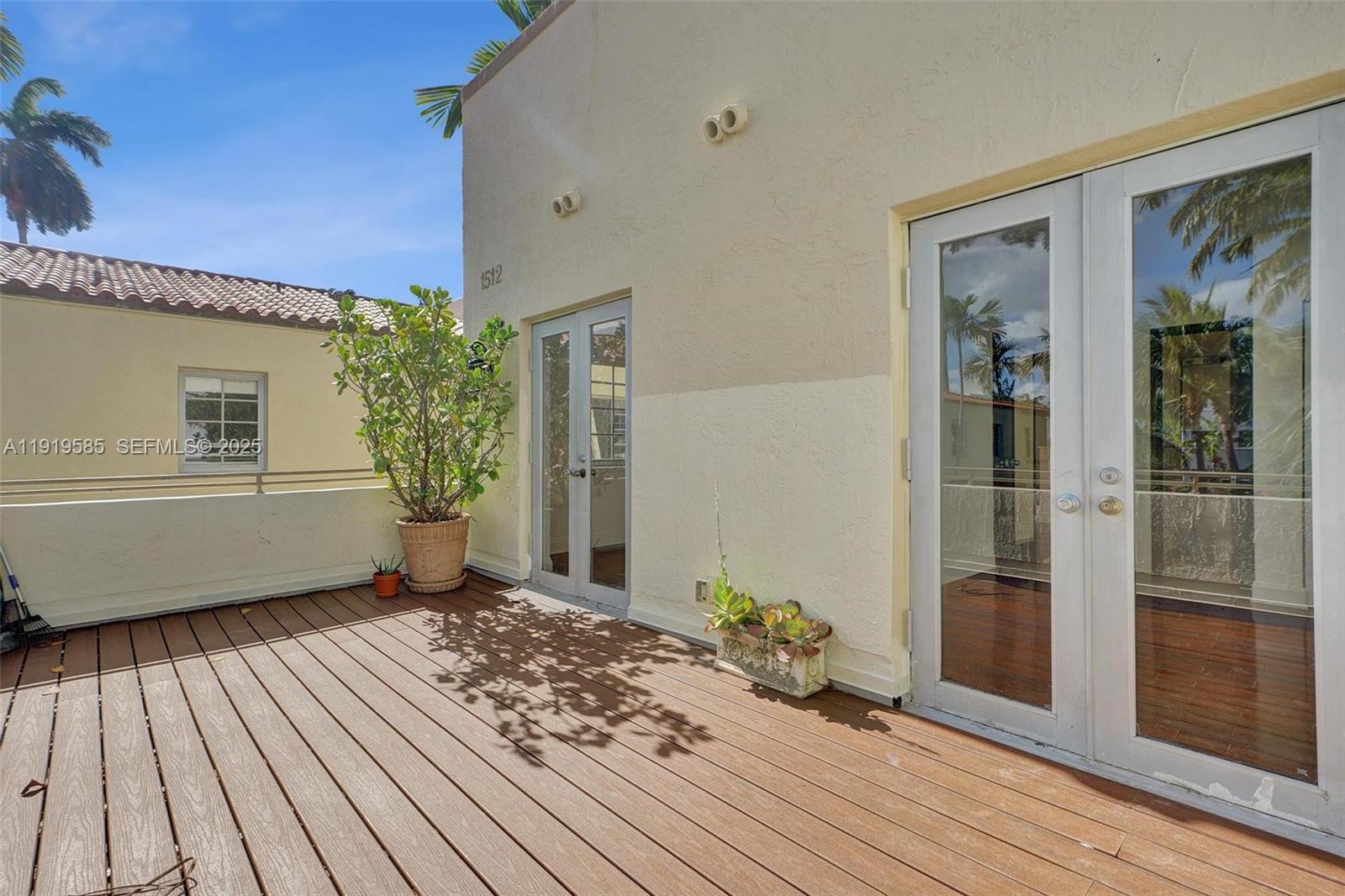 1512 Pennsylvania Ave #2C Miami Beach, FL 33139