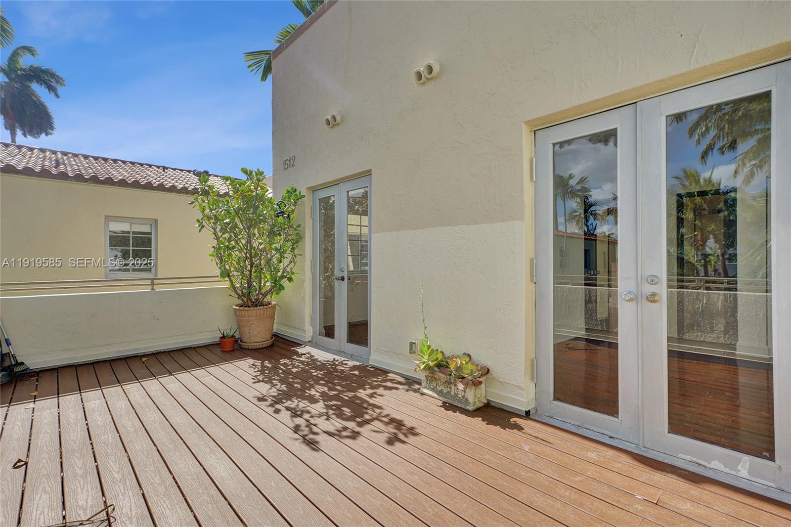 1512 Pennsylvania Ave #2C Miami Beach, FL 33139