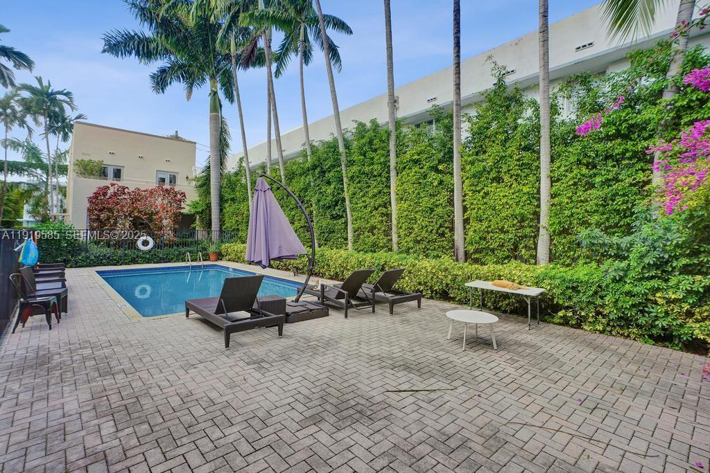 1512 Pennsylvania Ave #2C Miami Beach, FL 33139