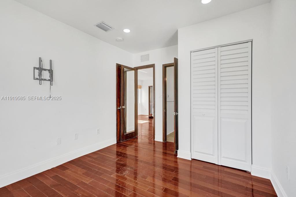 1512 Pennsylvania Ave #2C Miami Beach, FL 33139