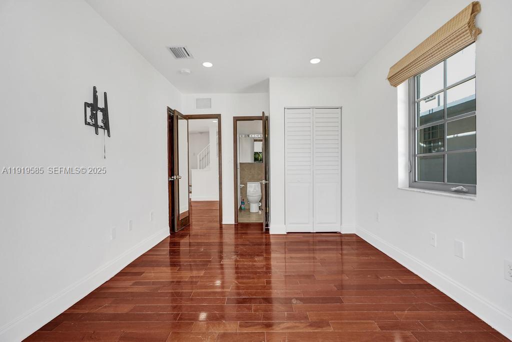 1512 Pennsylvania Ave #2C Miami Beach, FL 33139