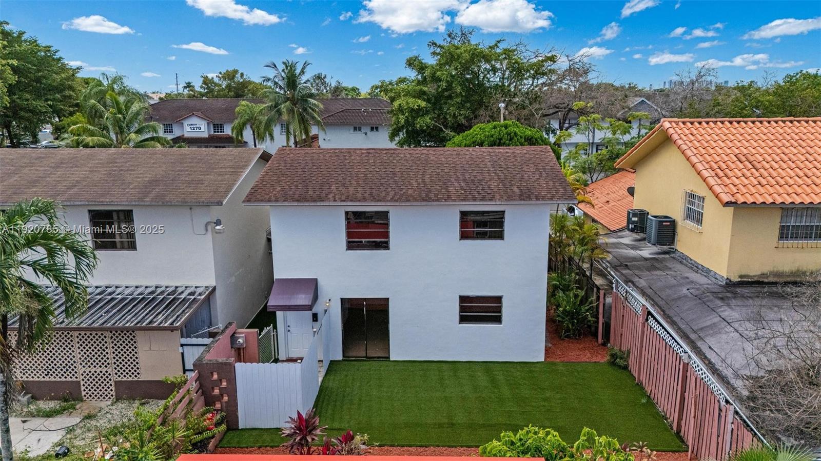 1281 W 42nd St Hialeah, FL 33012