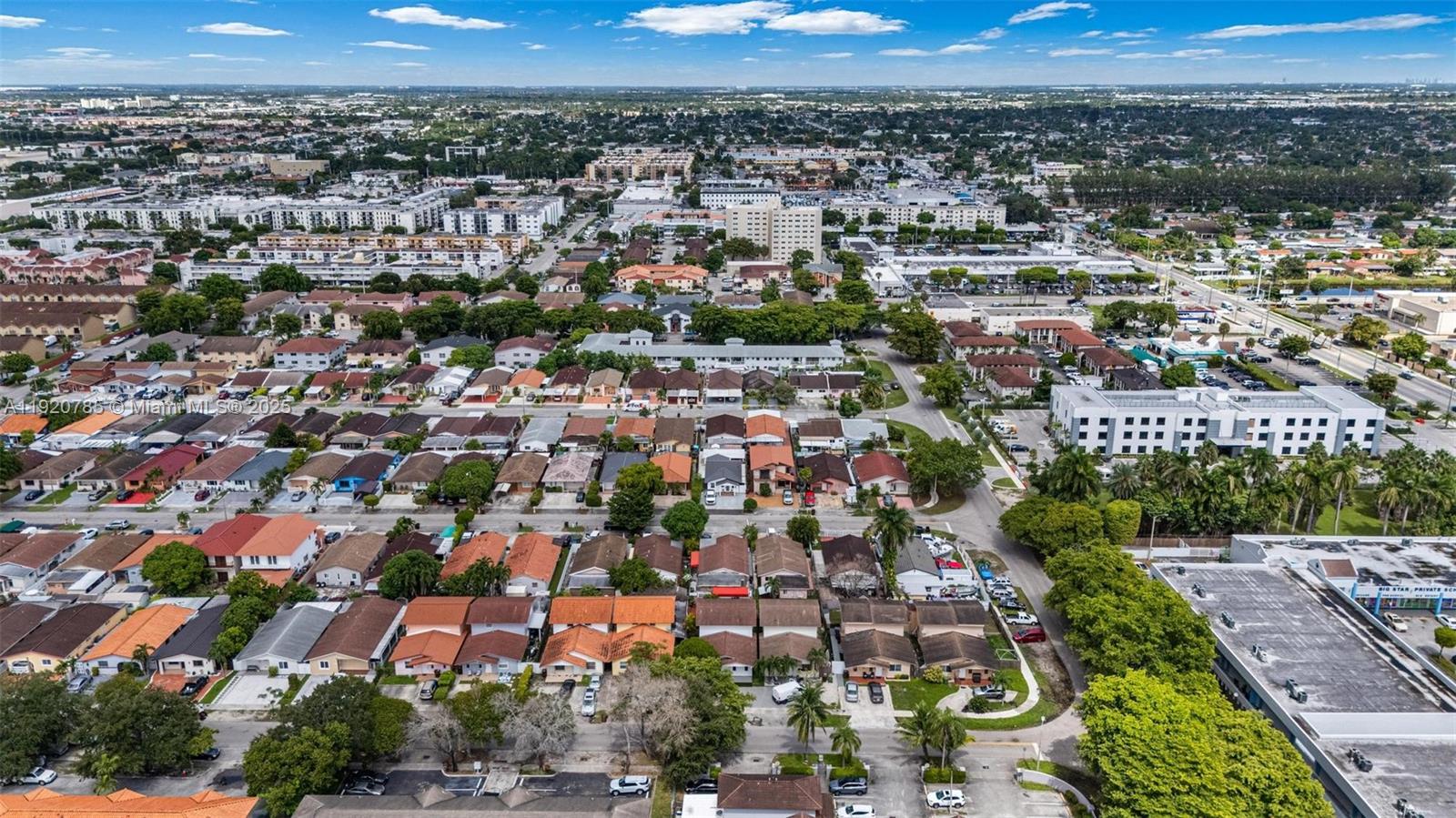 1281 W 42nd St Hialeah, FL 33012