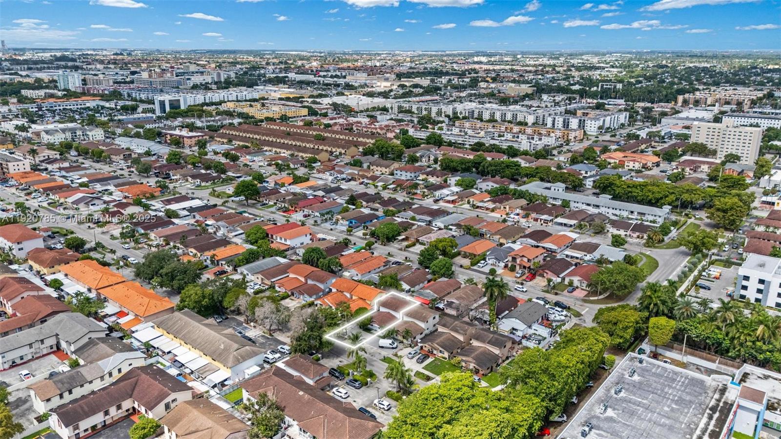 1281 W 42nd St Hialeah, FL 33012