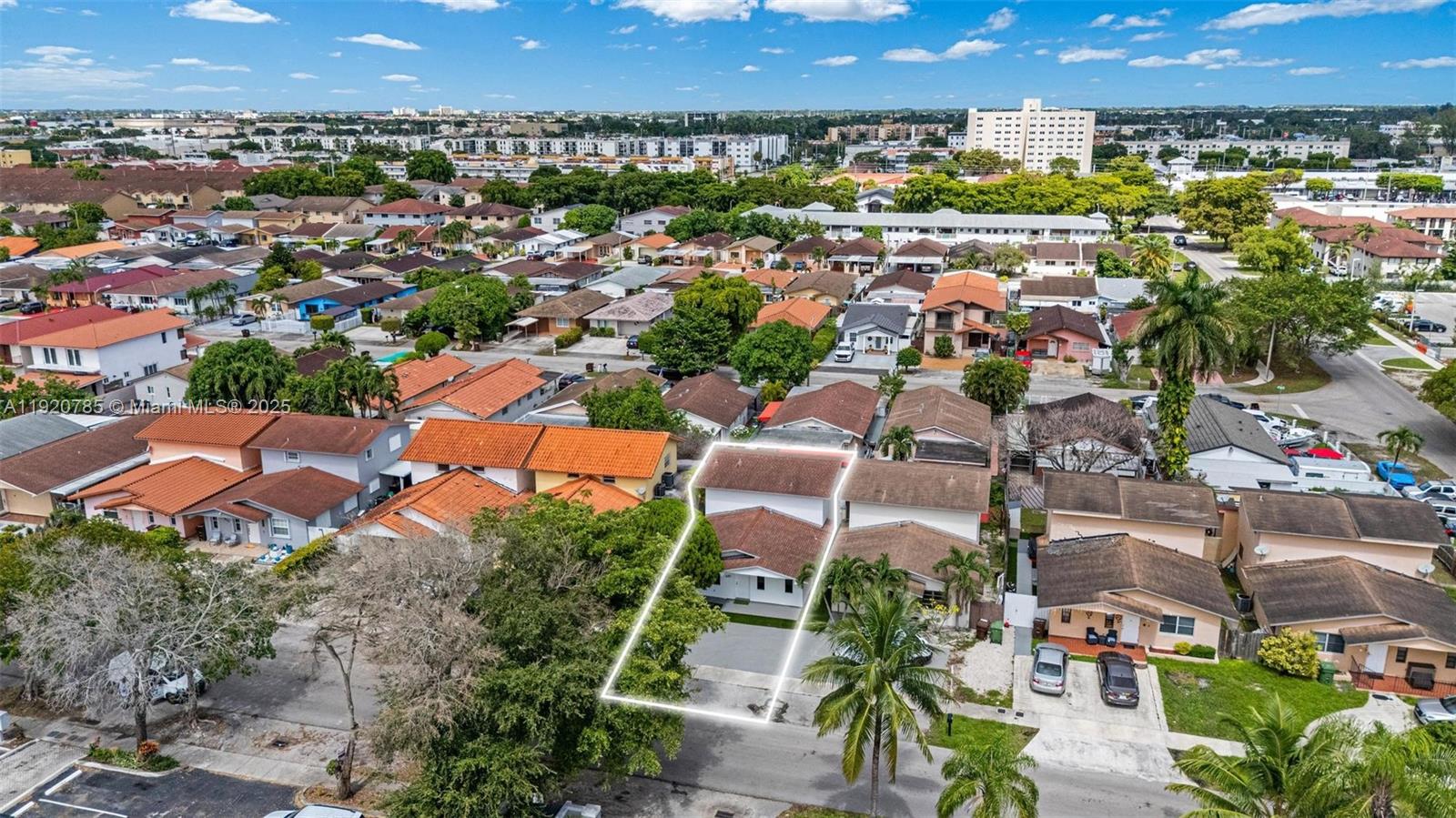 1281 W 42nd St Hialeah, FL 33012