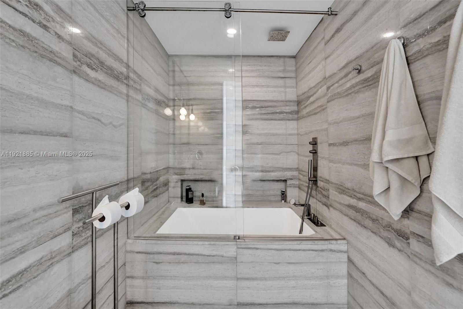 18975 Collins Ave #5205 Sunny Isles Beach, FL 33160