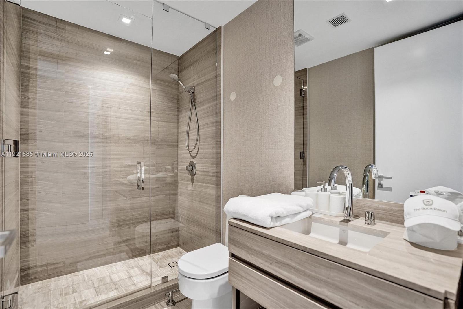 18975 Collins Ave #5205 Sunny Isles Beach, FL 33160