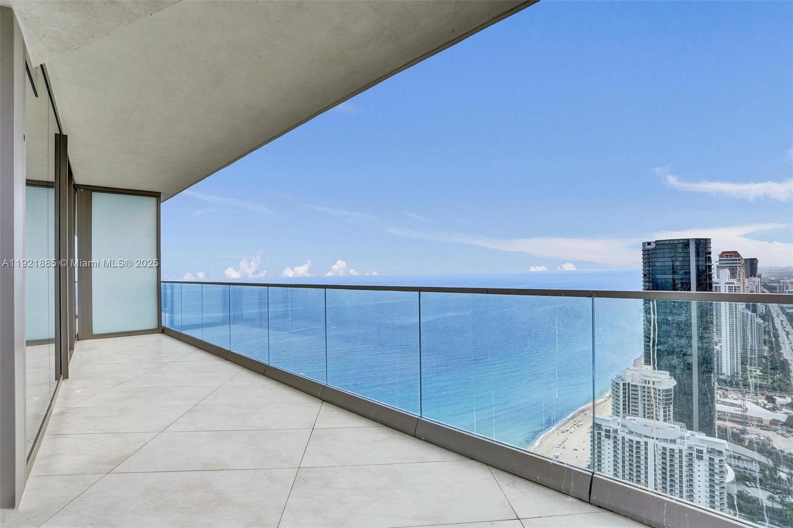 18975 Collins Ave #5205 Sunny Isles Beach, FL 33160