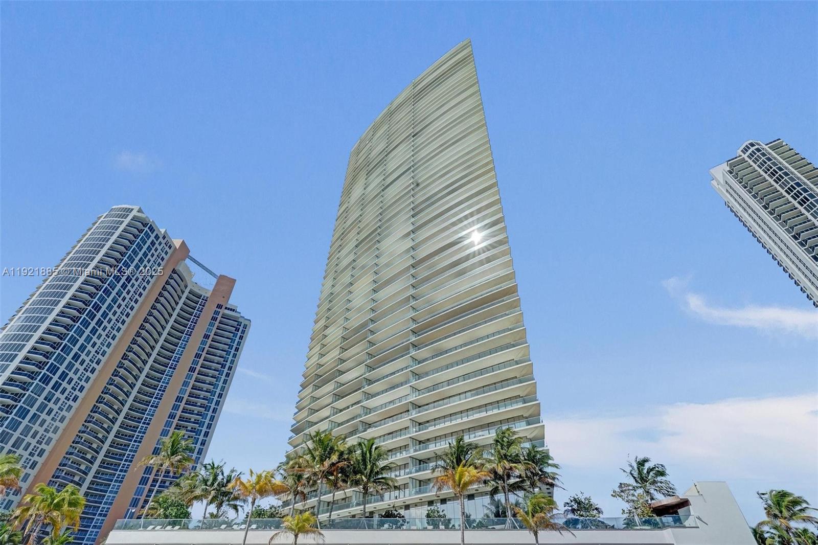 18975 Collins Ave #5205 Sunny Isles Beach, FL 33160