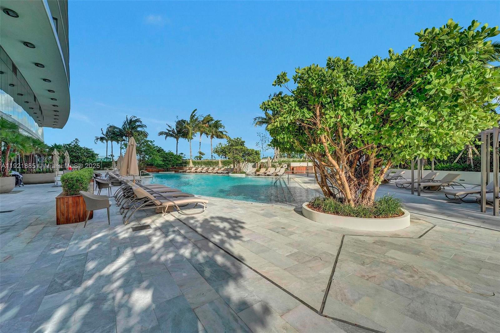 18975 Collins Ave #5205 Sunny Isles Beach, FL 33160