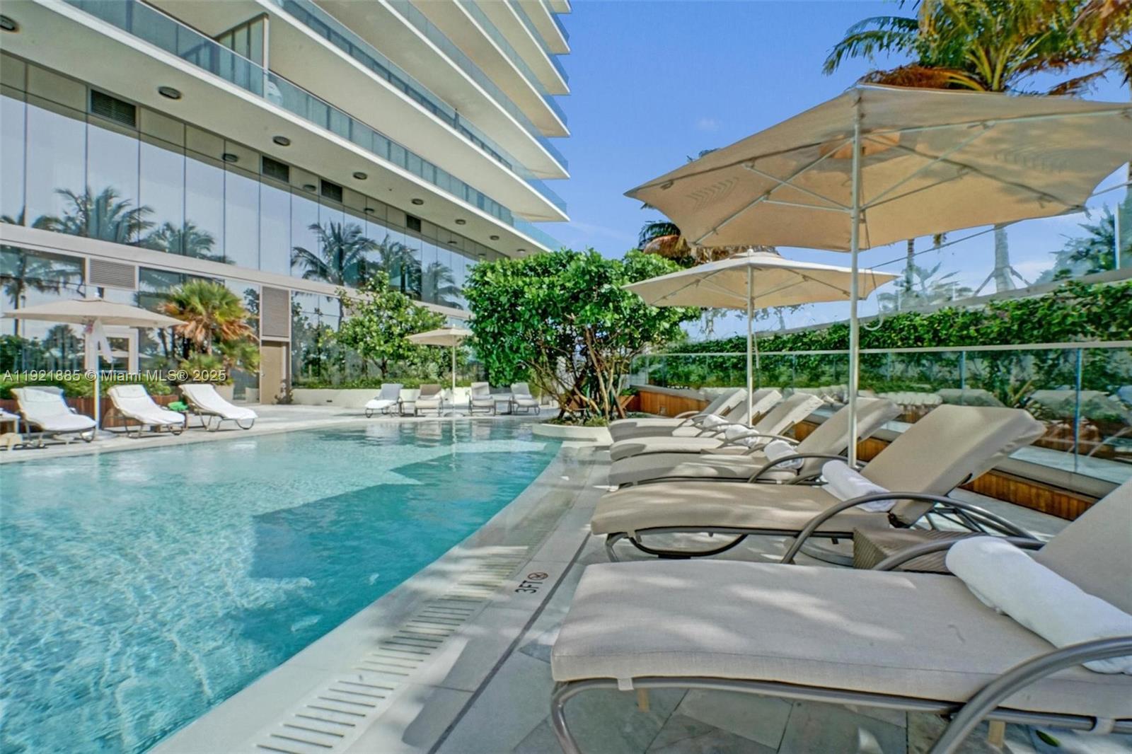 18975 Collins Ave #5205 Sunny Isles Beach, FL 33160