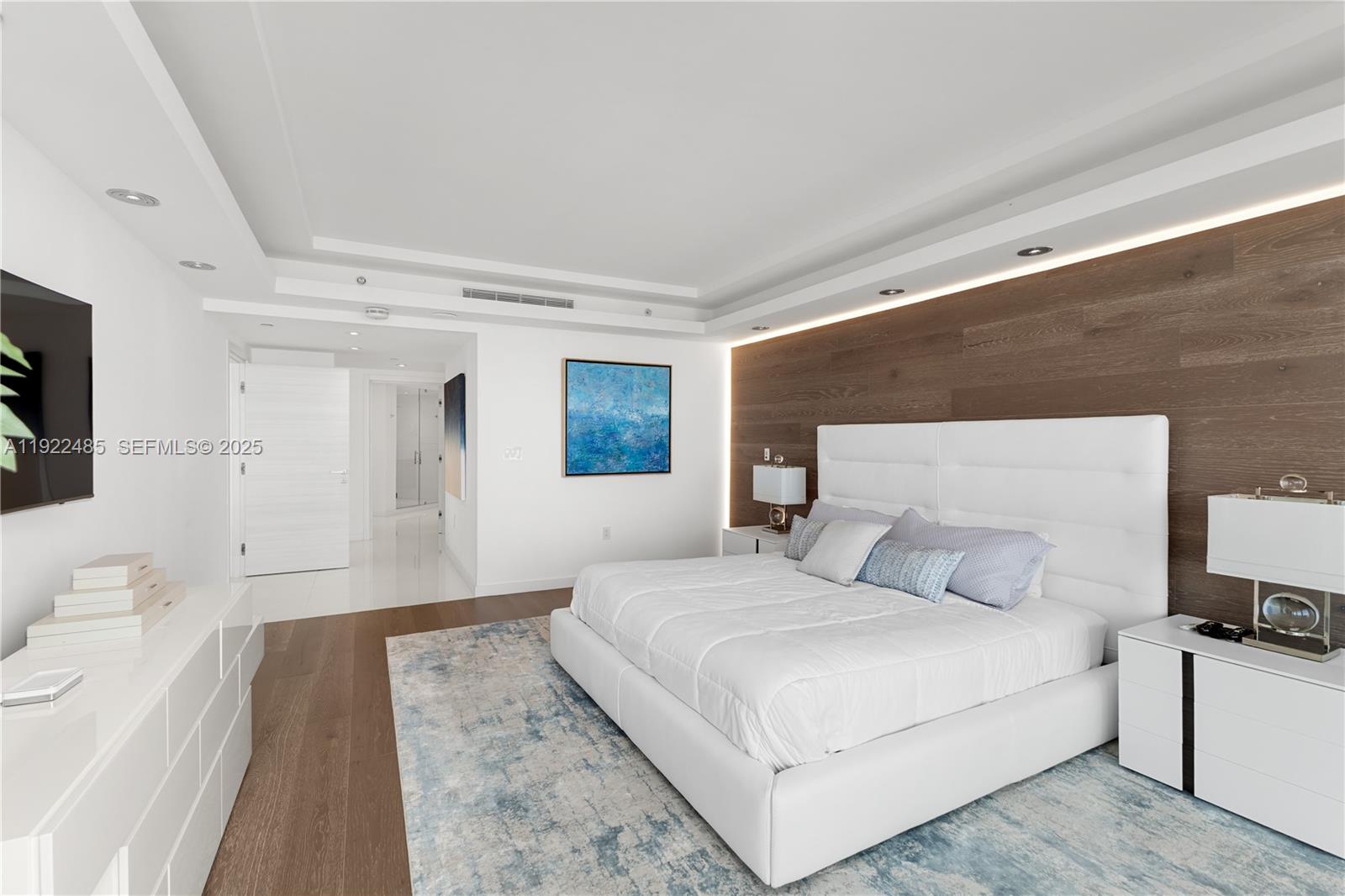 19955 NE 38th Ct #2205 Aventura, FL 33180