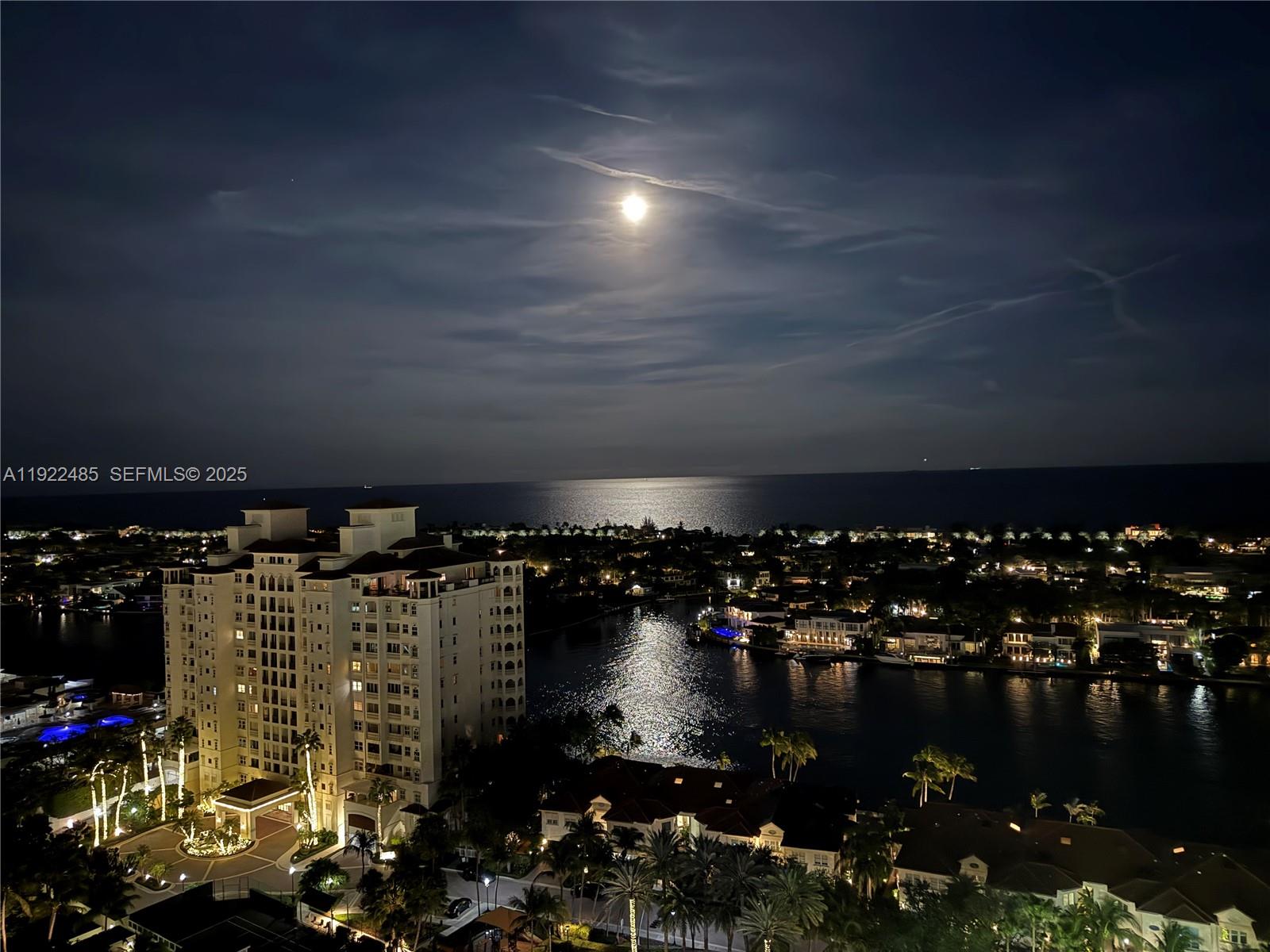 19955 NE 38th Ct #2205 Aventura, FL 33180