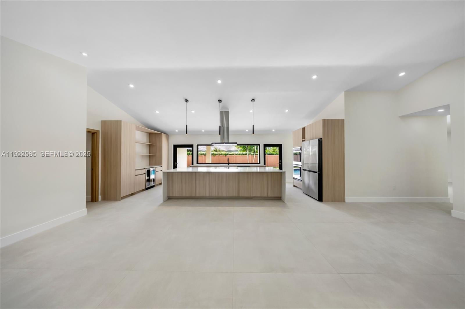 8120 SW 162nd St Palmetto Bay, FL 33157