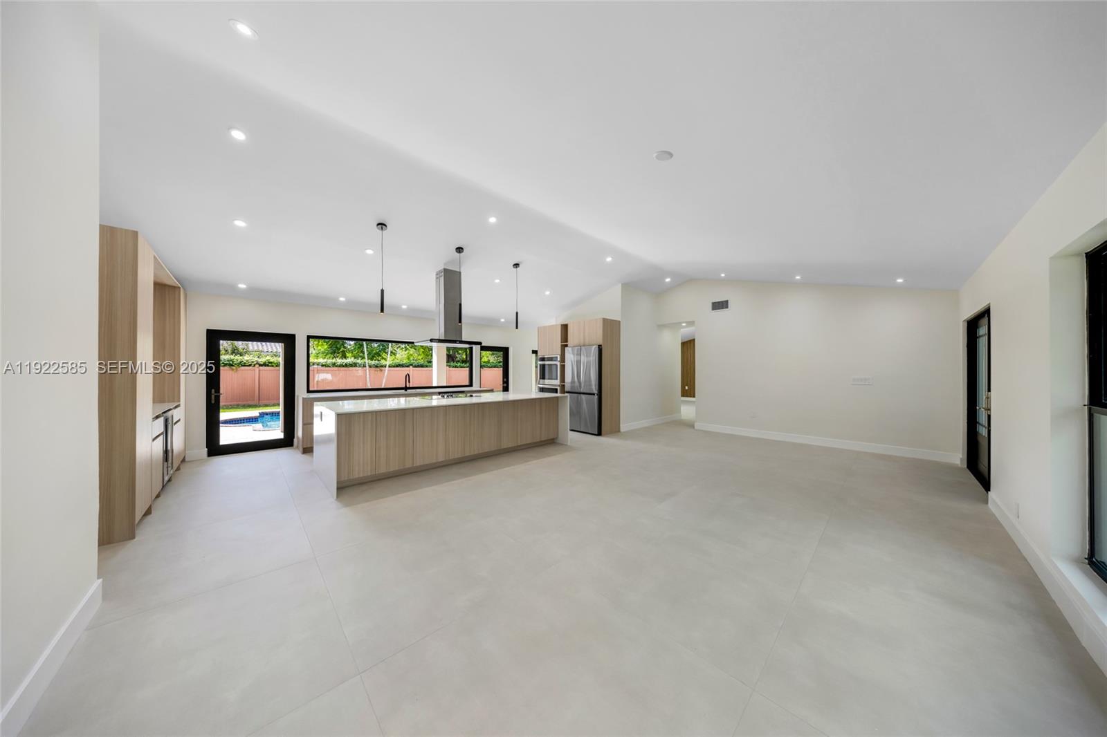 8120 SW 162nd St Palmetto Bay, FL 33157