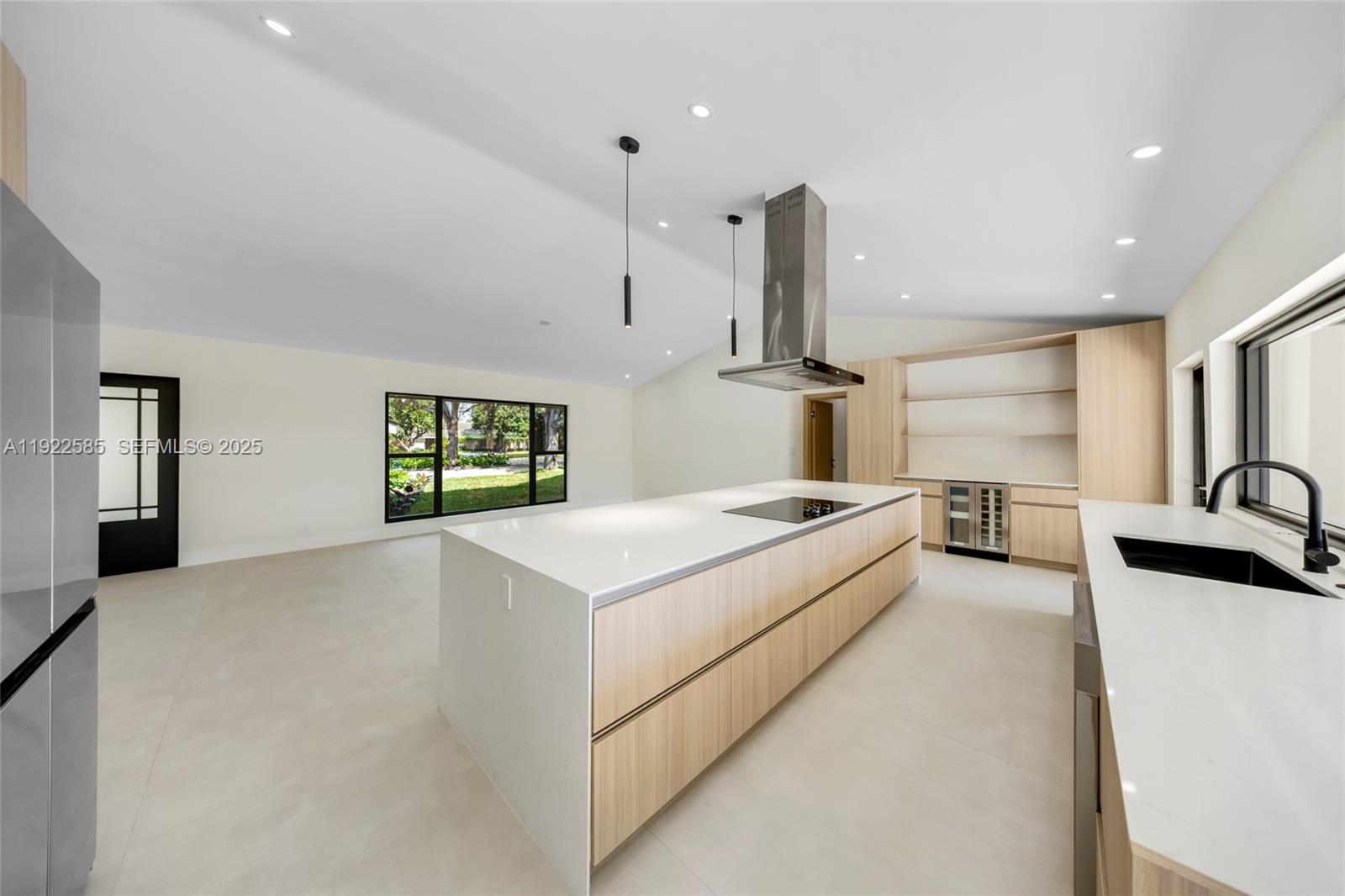 8120 SW 162nd St Palmetto Bay, FL 33157