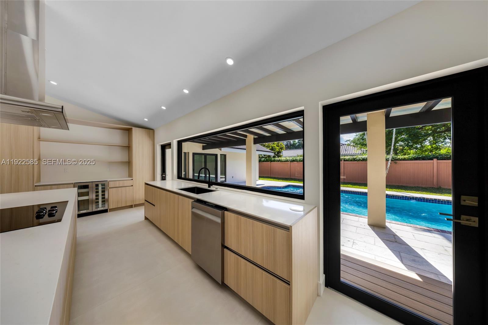 8120 SW 162nd St Palmetto Bay, FL 33157