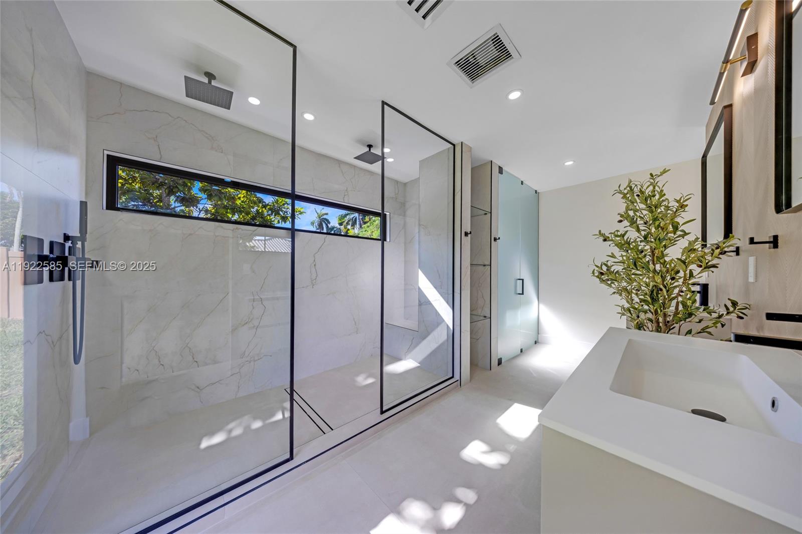 8120 SW 162nd St Palmetto Bay, FL 33157