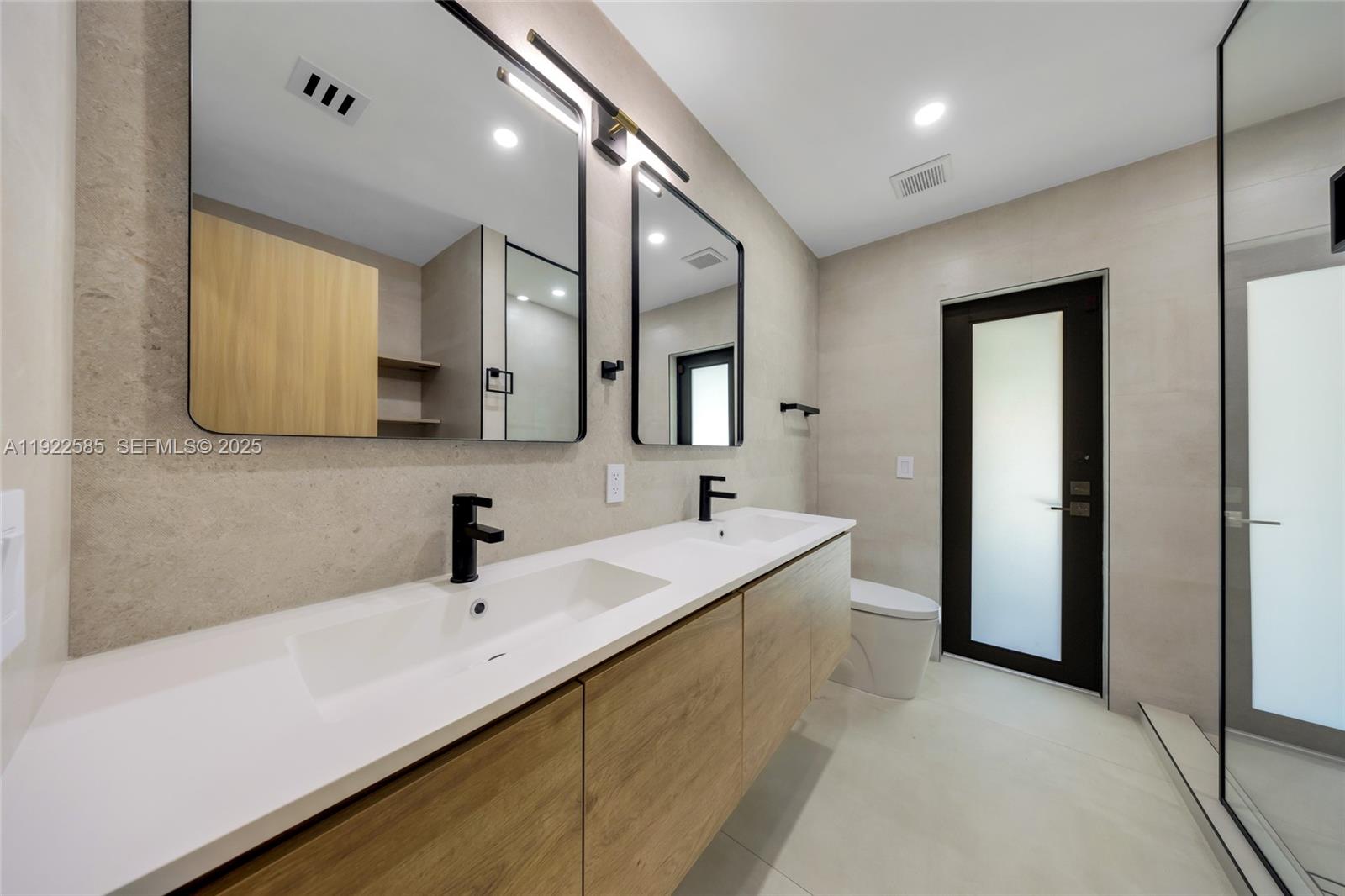 8120 SW 162nd St Palmetto Bay, FL 33157