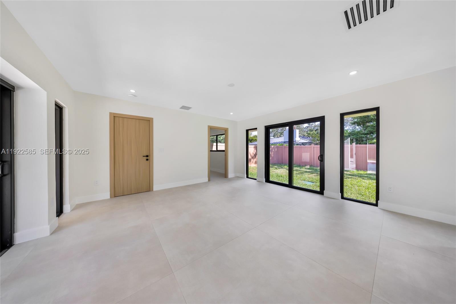 8120 SW 162nd St Palmetto Bay, FL 33157