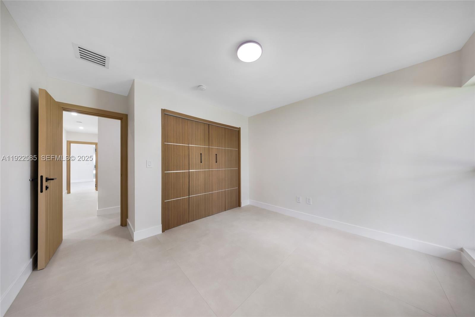 8120 SW 162nd St Palmetto Bay, FL 33157